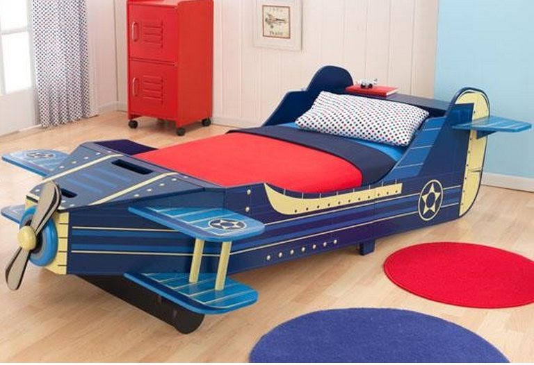 Cute Airplane Convertible Toddler Bed