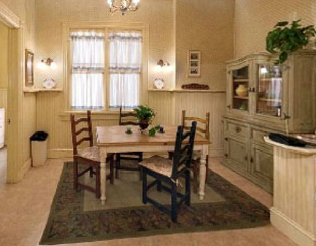 Charmed-Halliwell-Kitchen