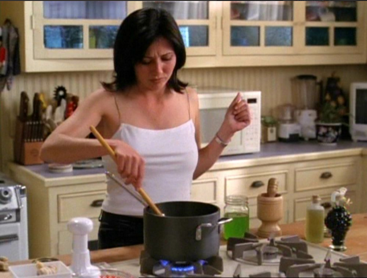 Halliwell Manor - Charmed - Prue